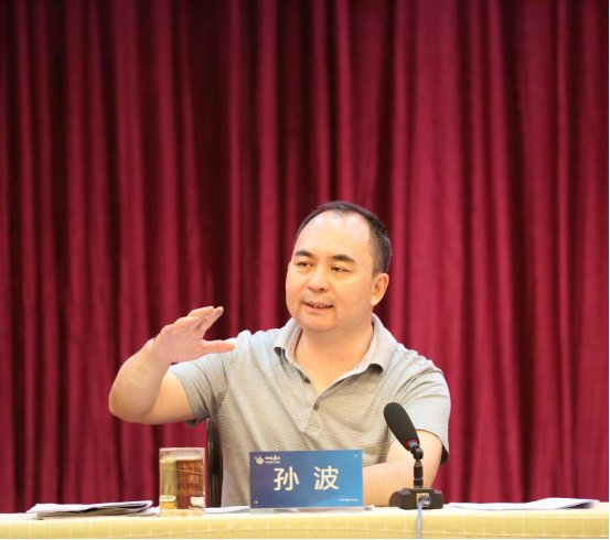 集团总公司党委召开“维护核心 见诸行动”主题教育、“三基尊龙凯时”暨信访维稳工作推进会